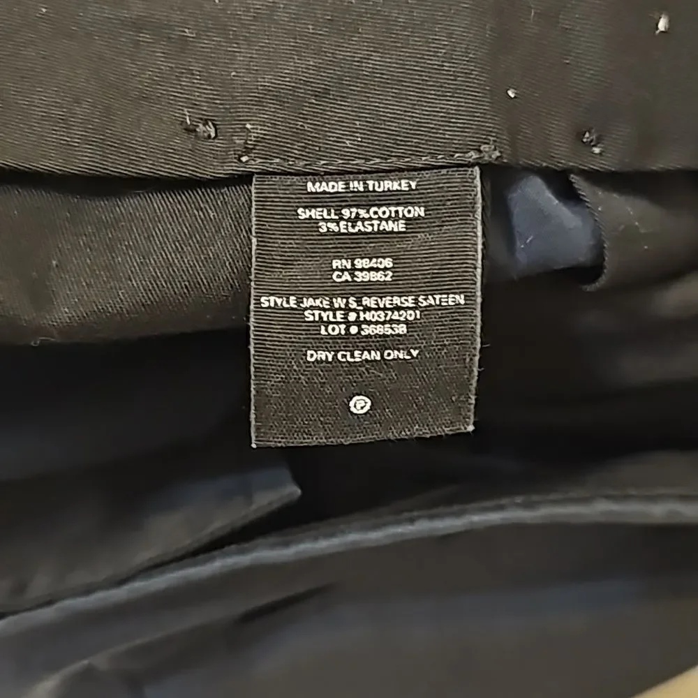 Theory Bermuda shorts size 30‎